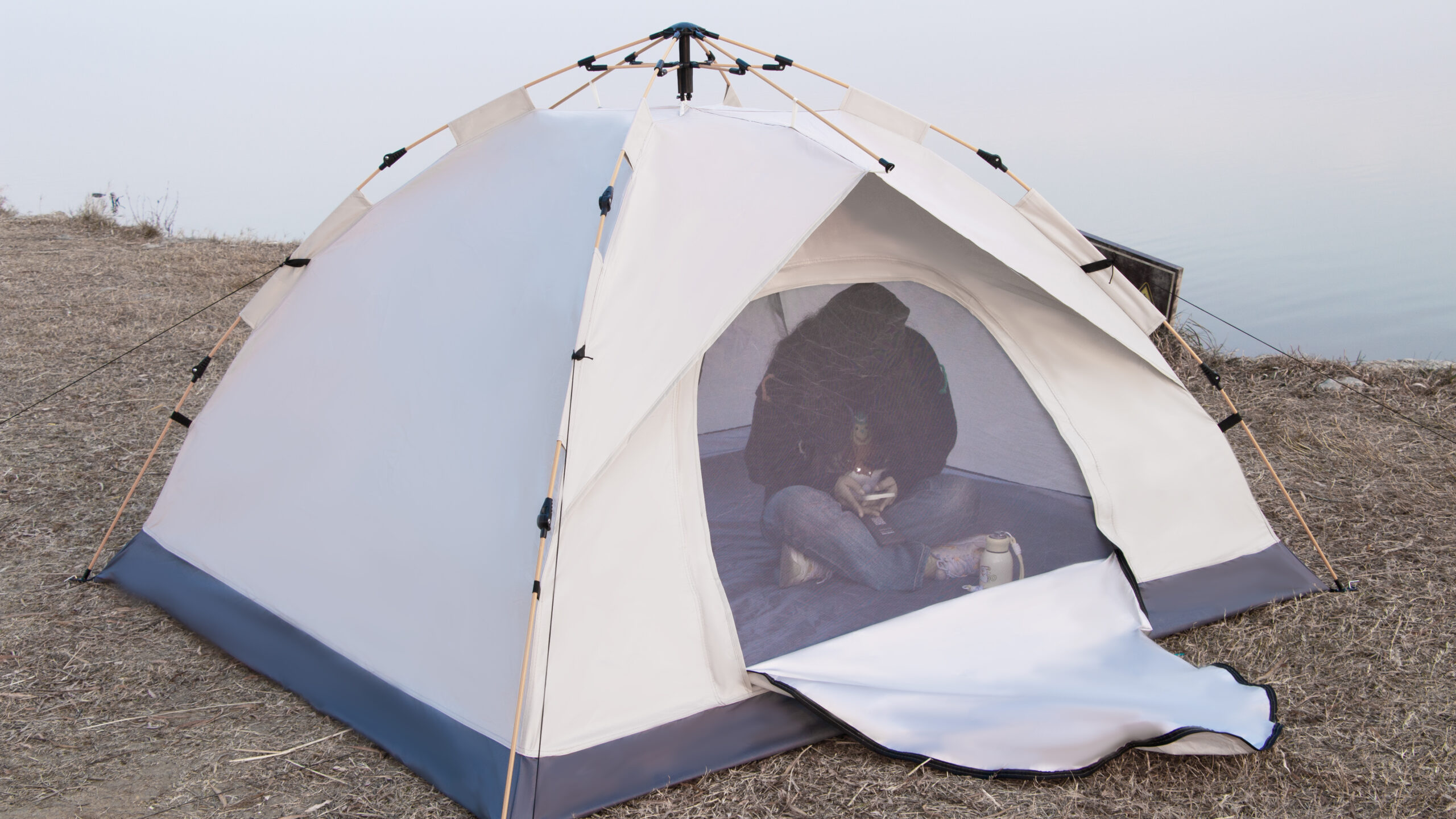 Camping tent
