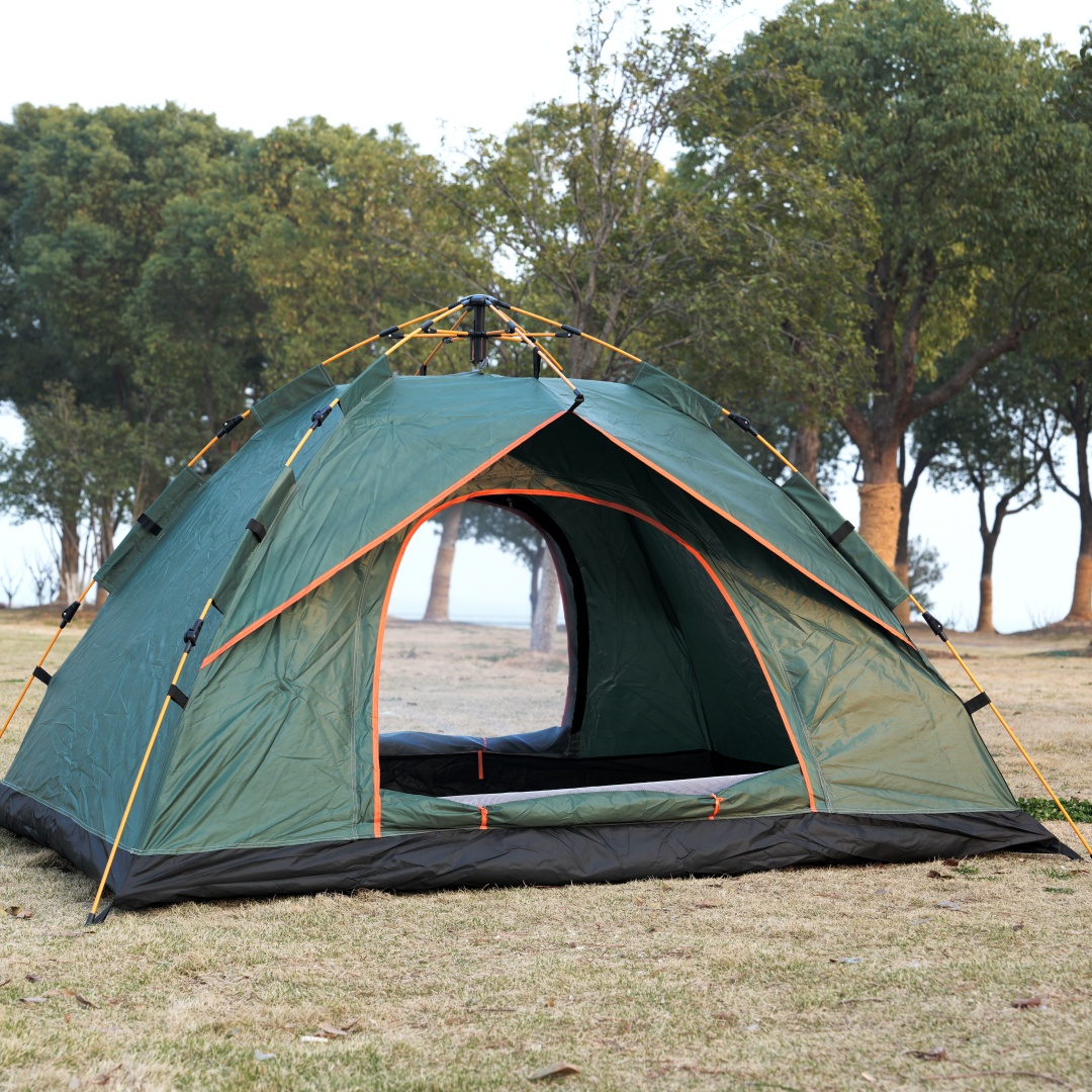 green outdoor tent