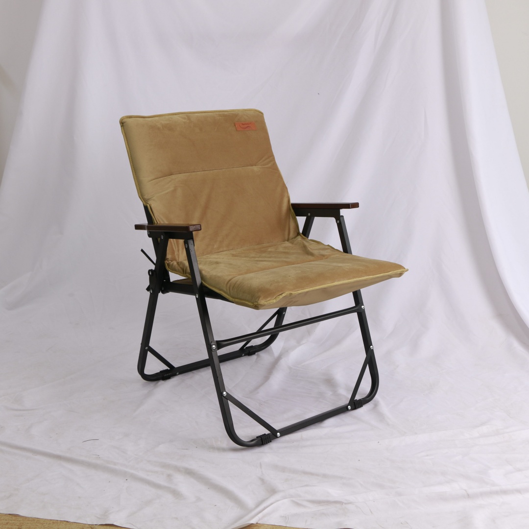 Teslin chair