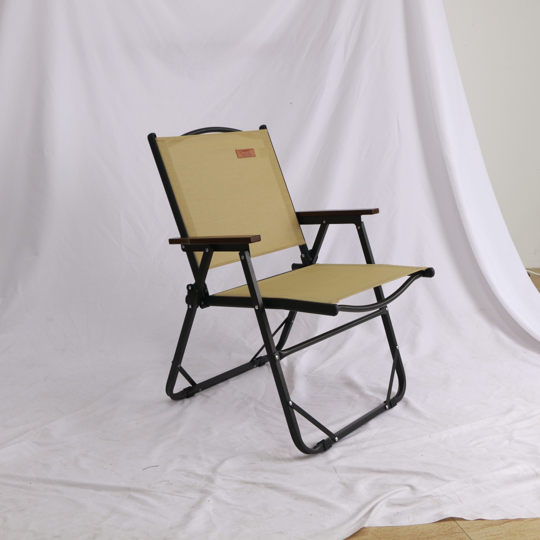 Teslin chair